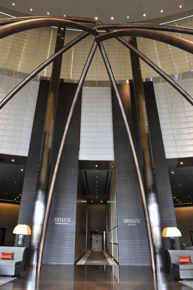 全球第一家阿玛尼酒店，迪拜酒店中奢華時髦的典範