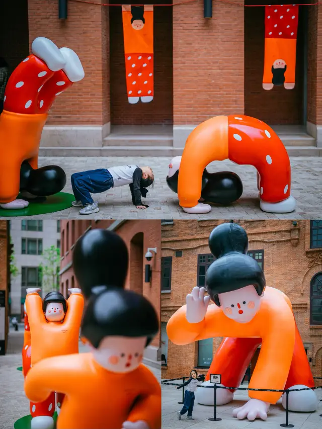 The free exhibition of the 'Bend-Over Girl' installation is really too cute!