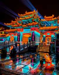 西安賽博朋克古風街，下雨後美爆了！