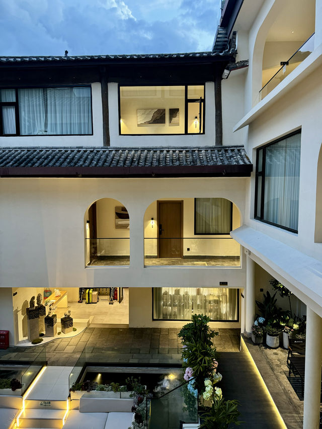 麗江古城旁邊的絕美ins風民宿酒店