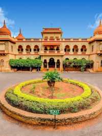 🏰✨ Hampi's Heritage Haven: Luxe Palace Stay! 🌟