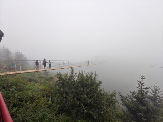 風景壯麗的中國版科羅拉多大峽谷遊玩攻略，