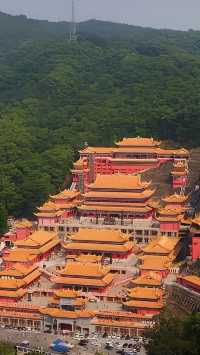 隱藏於東莞大嶺山鎮的一座雄偉壯觀的寺院。