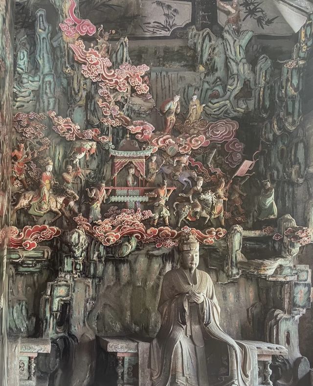 《汾陽太符觀彩塑》仙女下凡該是這般模樣 汾陽不止有名酒，不止有杏花，古代道觀中還藏着國色天香，花。