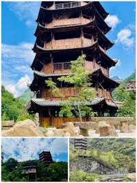 十堰青峰大裂谷景區