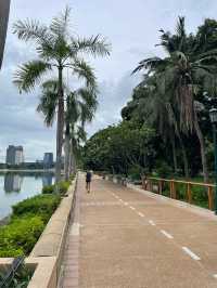 曼谷素坤逸路假日酒店|購物天堂