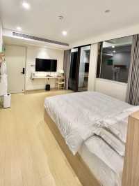 不在聖托里尼，在太倉帶娃入住藝術館