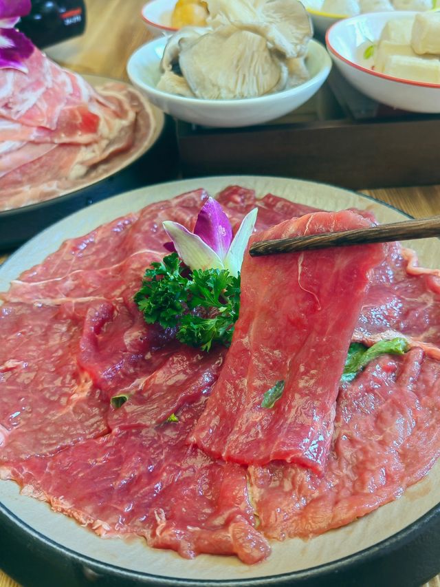 庭院火鍋，呢度嘅氛圍真係好正。