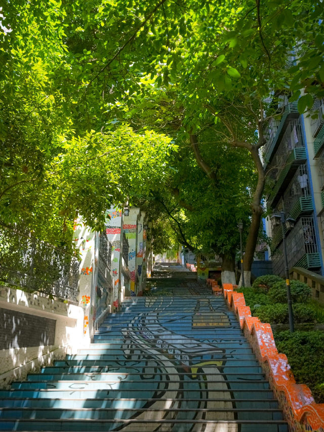 重慶丨春森路city walk||重慶折疊的舊夢切片