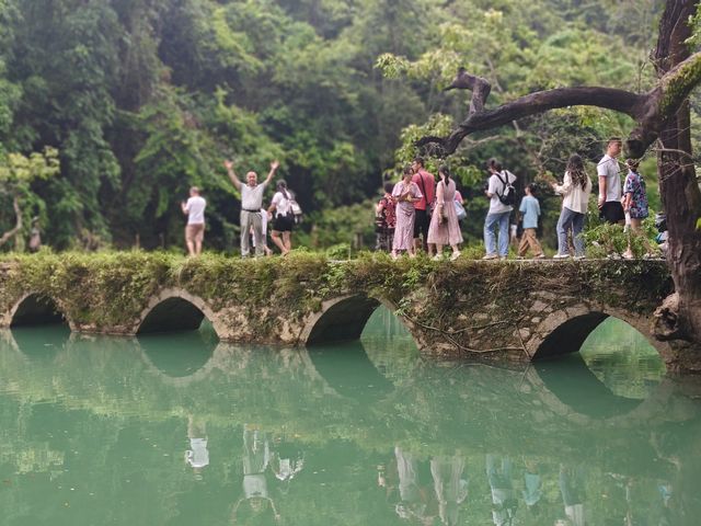 粵桂貴6日5晚遊：山水之間，穿越民族風情之旅