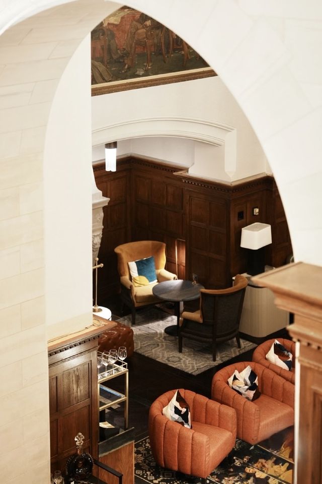 百年童話裡的愛德蒙頓城堡 百年童話裡的愛德蒙頓城堡