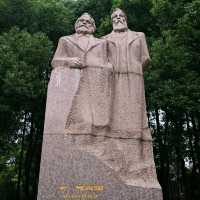 🗿 Statues in Fuxing Park: Art in the Heart of Shanghai