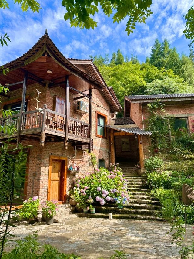 張家界巢棲山居｜週末湊B人間仙境般嘅隱世山居