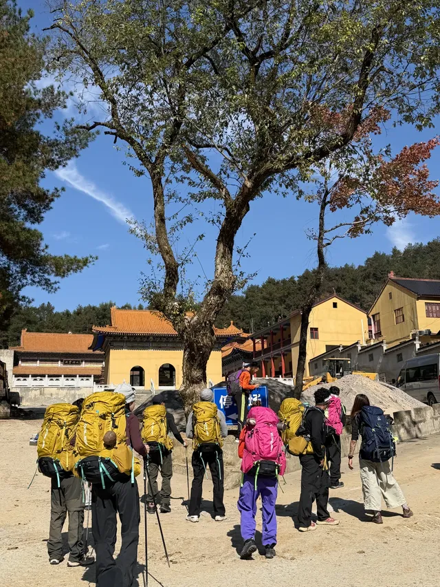 現在徒步正好|帶上搭子,來這裡與秋天約會 現在徒步正好|帶上搭子,來這裡與秋天約會