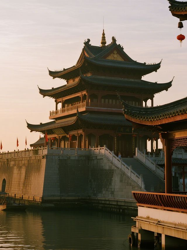 鹽官潮樂之城親子遊|秋冬賞潮逛古城 鹽官潮樂之城親子遊|秋冬賞潮逛古城