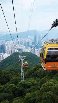 標題:3000元玩轉香港|兩日一夜港式攻略(970字內)|山海之間,霓虹與茶餐廳的雙重心跳 关键