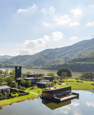 รีสอร์ทบ่อน้ำพุร้อนส่วนตัวที่ซ่อนตัวอยู่ในป่าไผ่! โรงแรมบ่อน้ำพุร้อนแห่งนี้ในมณฑลกวางตุ้งน่าทึ่งมาก!