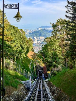 Solo trip to Penang! Spend a day at Penang Hill (with a guide) 