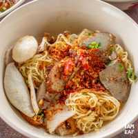 ⛵️กินเตี๋ยวต้มยำริมแม่น้ำเจ้าพระยาย่านนนทบุรี