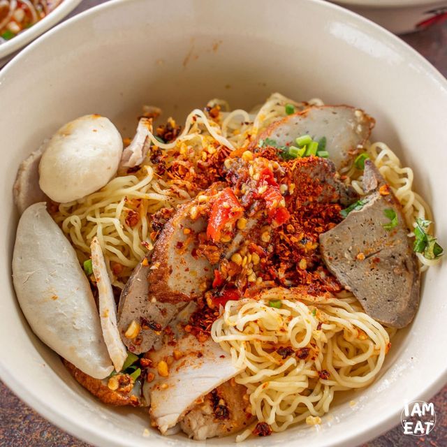 ⛵️กินเตี๋ยวต้มยำริมแม่น้ำเจ้าพระยาย่านนนทบุรี