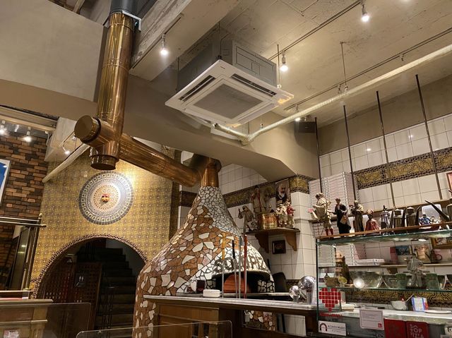 名古屋・大須。「早い・安い・旨い・体によい」がコンセプト『SOLO PIZZA Napoletana 大須本店』