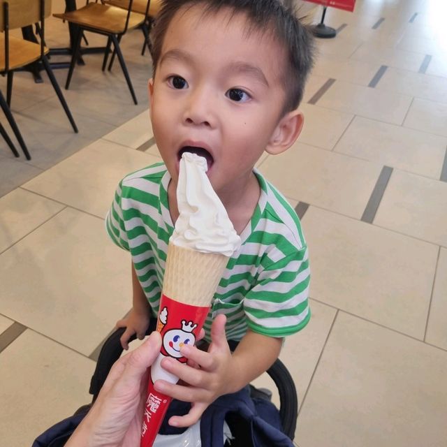 Affordable Ice Cream & Tea in Singapore🍦