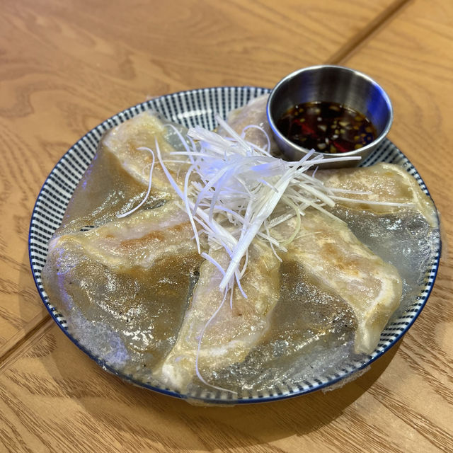 人氣拉麵店「AFURI阿夫利」🍜