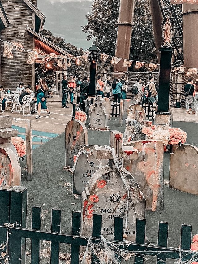 台灣一家大小必備行程往六福村主題遊樂園🎠