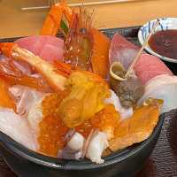 삿포로 니조시장 카이센동 맛집 사카나야🦐살아있는 새우라니..