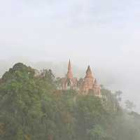 อุทยานธรรมเขานาในหลวง   จ.สุราษฎร์ธานี