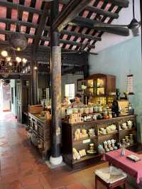 Reaching Out Hoi An - The beauty of silence