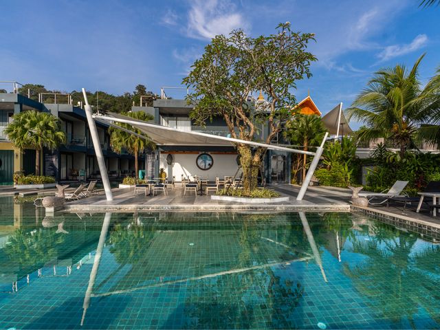 The Tide Phuket ทะเลใกล้ปลายจมูก