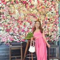 บัวแก้วคาเฟ่ พร็อบเยอะ ถ่ายรูปจุใจ