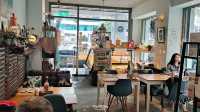 信義區可全天侯享用早午餐，窗邊就能欣賞101大樓城市景色的We & Me Cafe
