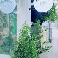SANDBOX CLUB  คลับกาแฟสุดซอยอารีย์