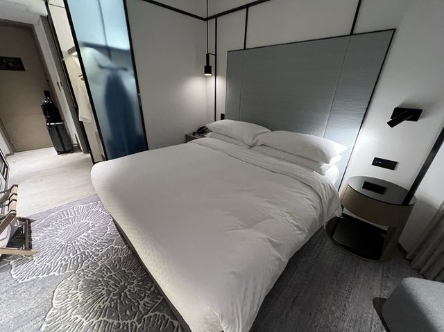 香港空港に近い便利で快適な巨大ホテル！フォーポインツバイシェラトン
