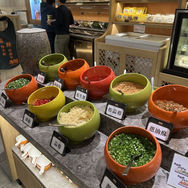 📍香港尖沙咀｜牛駅 · 超惹味麻辣火鍋湯底放題🌶️🍲 火鍋配料選擇多！又有台灣夜市小食！仲有清酒梅酒任飲！