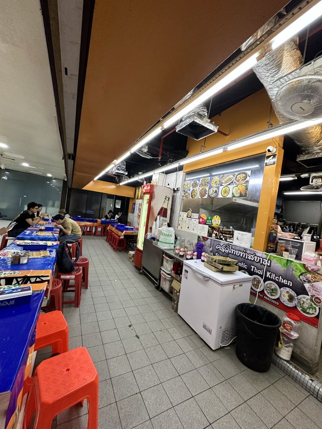 Orchard Thai Food Supper Spot!!🌙🇹🇭