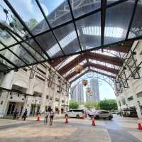 ⚓️ Shopping by the Sea: Straits Quay