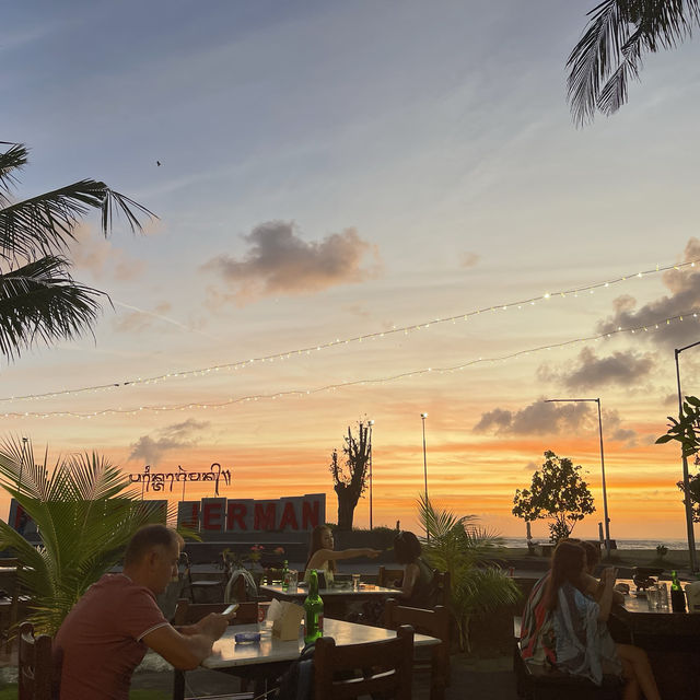 夕陽餘暉，彩霞滿天的Pizza晚餐 Pantai 海灘餐廳