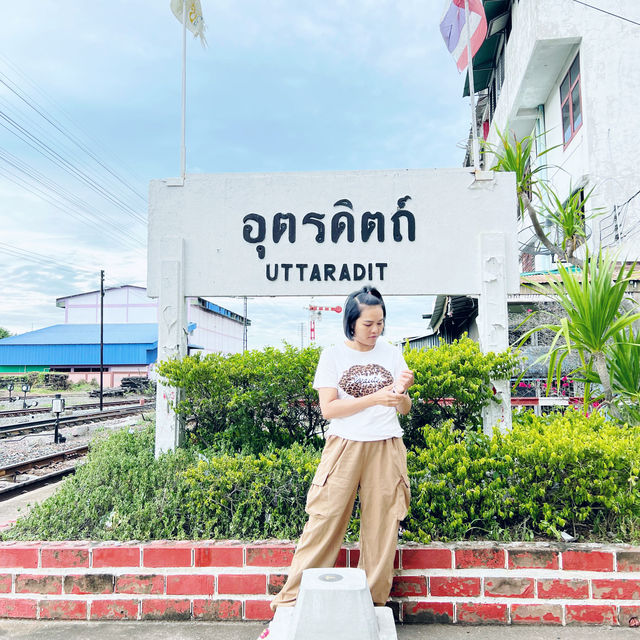 เดินทางรถไฟ อุตรดิตถ์🚂