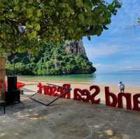 แซนด์ ซี รีสอร์ท หาดไร่เลย์ สวยจนว้าว