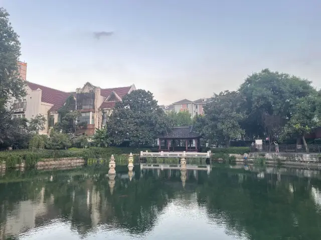 上海閘北公園，散步緬懷的好地方