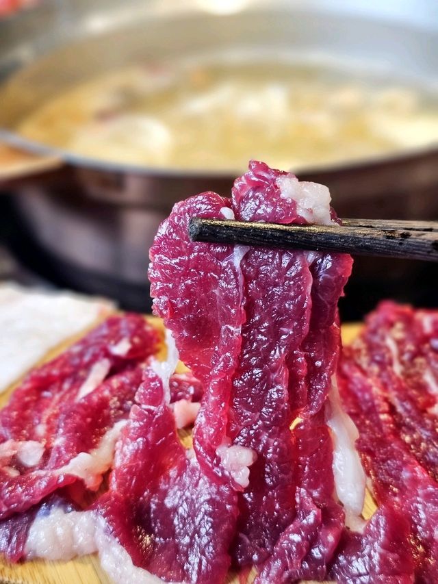 📍 深圳必吃！深圳最火爆的牛肉火鍋🍲 