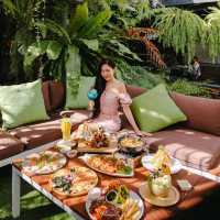 คาเฟ่สุดชิล บรรยากาศในสวน มุมถ่ายรูปอีกเพียบ 