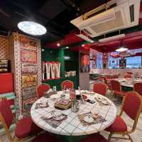 《尖沙咀充滿懷舊特色雞煲店》