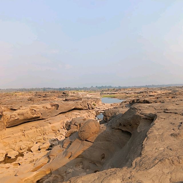สามพันโบก จ.อุบลราชธรนี