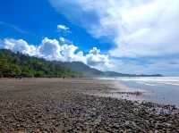 Dominical Beach