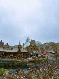 World of FROZEN Hong Kong Disneyland