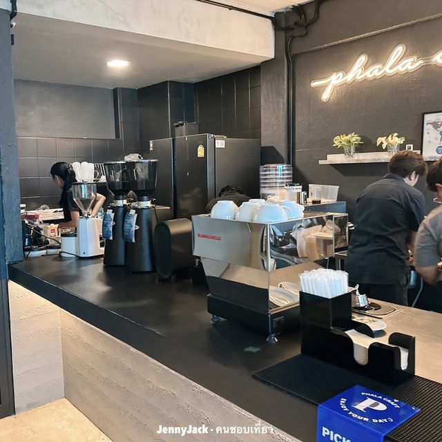 คาเฟ่เปิดใหม่ บ้านฉางระยอง วิวทะเล กาแฟดีย์มาก